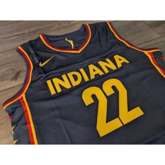 Caitlin Clark #22 Indiana Fever Stitched Jersey - Picture 5 of 5
